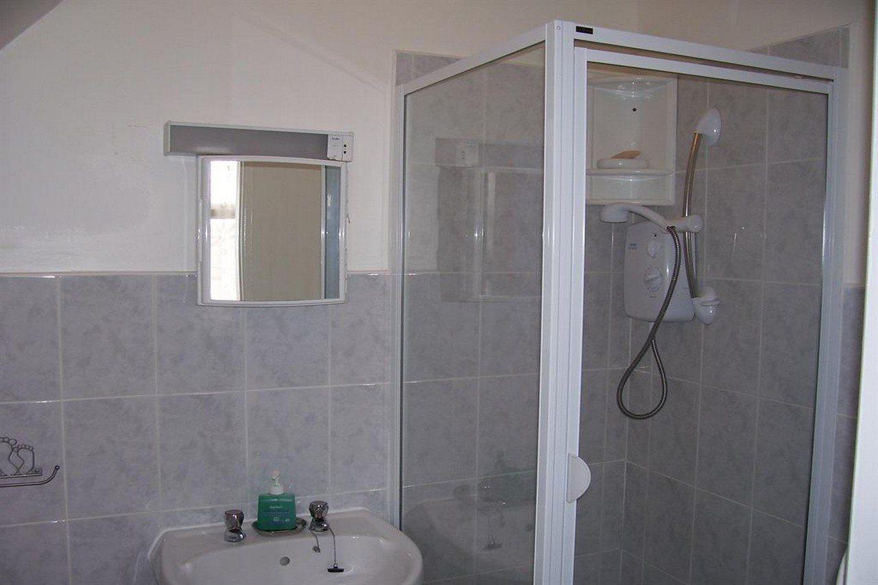Green Bank Guest House Barrow-in-Furness Екстер'єр фото