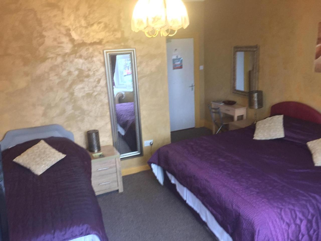 Green Bank Guest House Barrow-in-Furness Екстер'єр фото