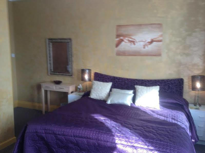 Green Bank Guest House Barrow-in-Furness Екстер'єр фото
